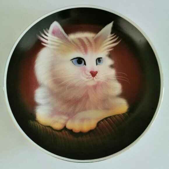 Serious Cat Portrait Plate, Collectible China Plate Persian Kitten Glamor Shot - Picture 4 of 6